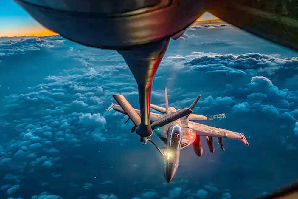 पश्चिमी इराक में अमेरिकी केसी-135 विमान हादसे में चार की मौत