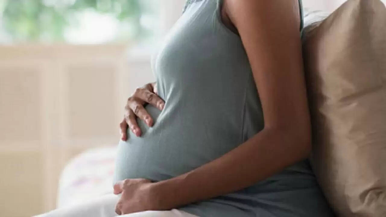 चीन के अमीर कारोबारी अमेरिका में सरोगेसी के जरिए बच्चों का जन्म करवा रहे हैं