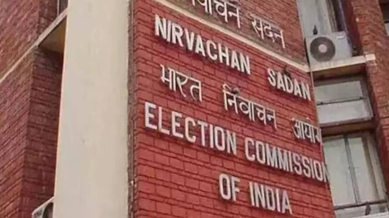 चुनाव आयोग ने बदले नियम: अब 45 दिन तक ही सुरक्षित रहेंगे चुनावी रिकॉर्डिंग