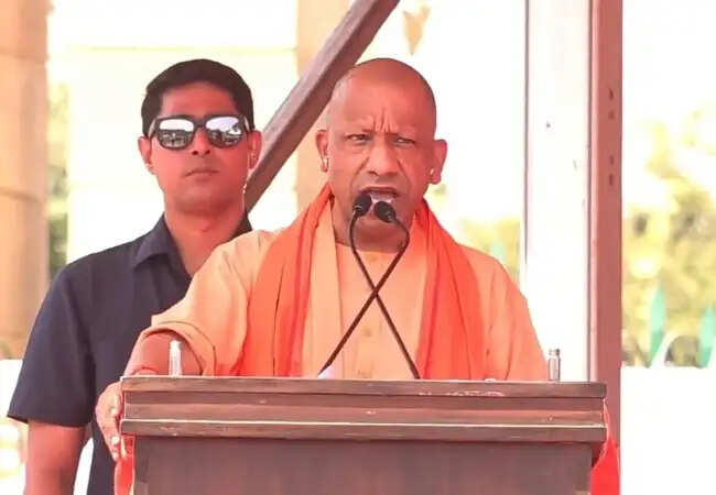 महिला आरक्षण पर राजनीतिक विवाद: लखनऊ में जन आक्रोश पदयात्रा