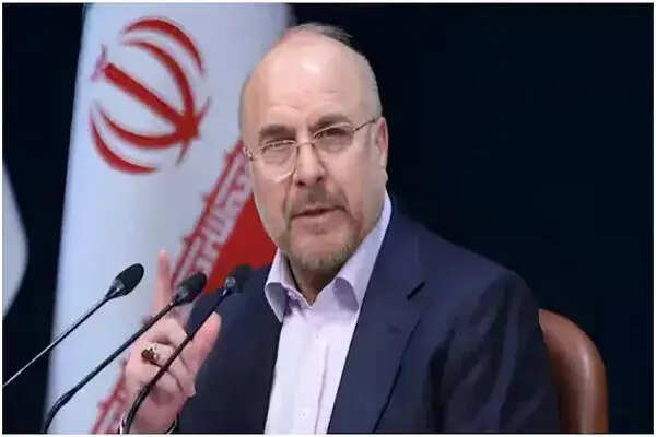 ईरान का बड़ा प्रतिनिधिमंडल पाकिस्तान पहुंचा, शांति वार्ता की तैयारी