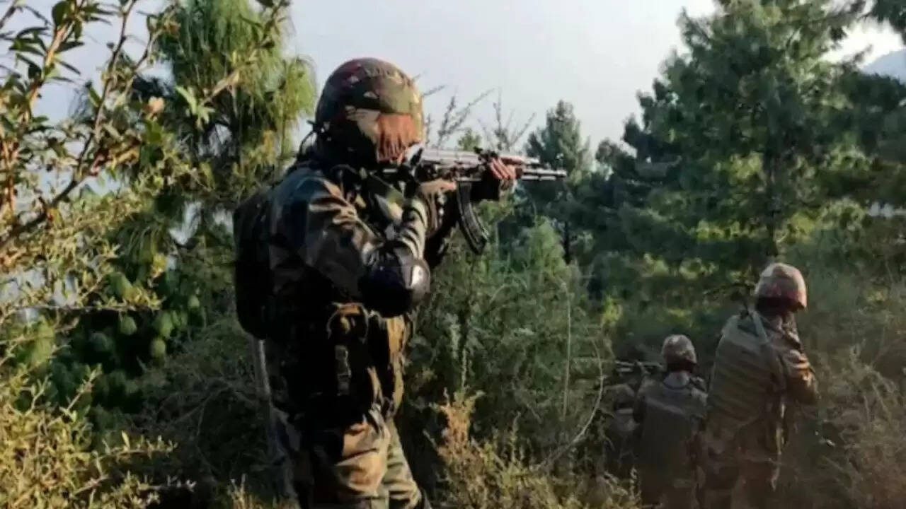 कुपवाड़ा में भारत-पाक सीमा पर तनाव: गोलीबारी और सुरक्षा उपायों की जानकारी