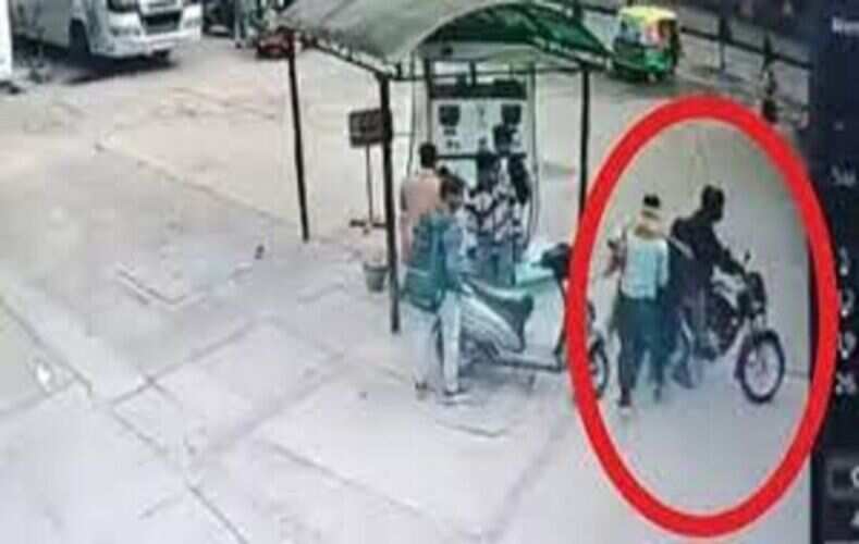 ग्वालियर अपहरण कांड: पुलिस ने छात्रा को गुना से बरामद किया, दोनाें आरोपित गिरफ्तार