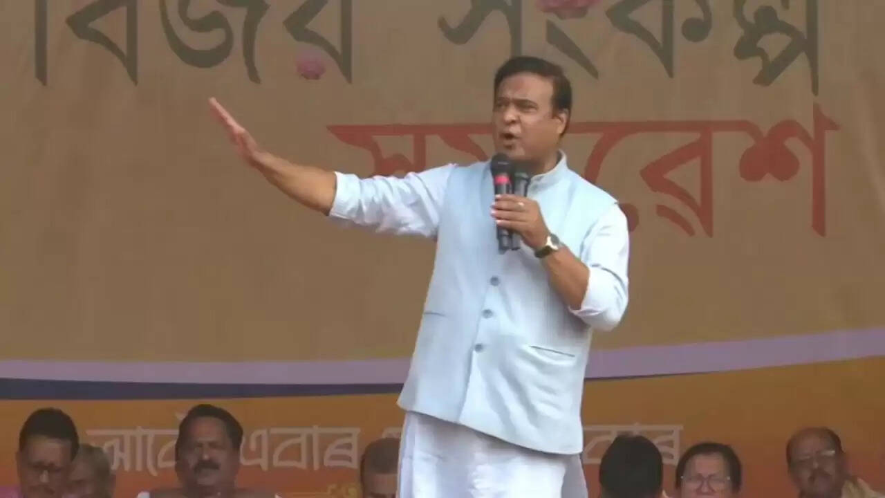 बांग्लादेश की धमकियों पर असम के मुख्यमंत्री का कड़ा जवाब: भारत की शक्ति को न करें कमतर