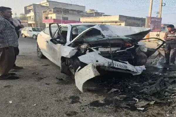 अबोहर में सड़क दुर्घटना में तीन युवकों की जान गई, दो घायल