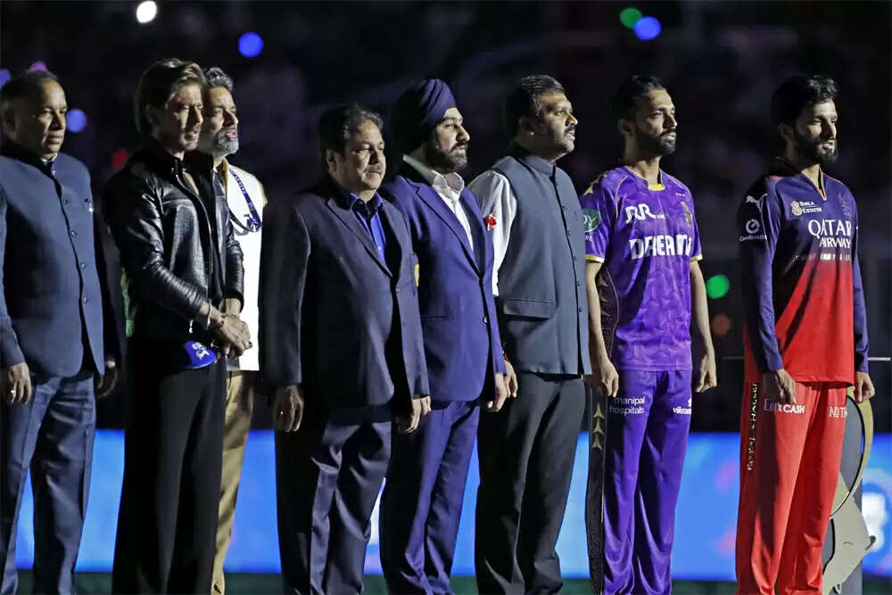 बीसीसीआई और राजनीतिक विवाद: राजीव शुक्ला की भूमिका पर सवाल