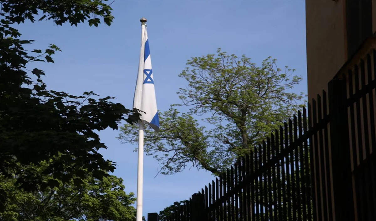 ऑस्ट्रेलिया से इज़राइल पहुंचे पहले यहूदी आप्रवासी परिवार का स्वागत