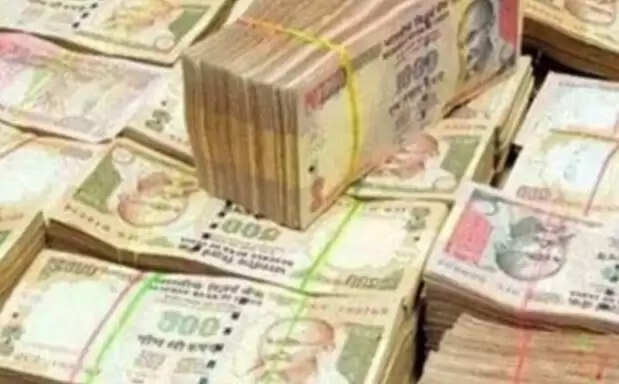 अंबेडकरनगर में पूर्व सीएमओ के कमरे से 22 लाख रुपये की बरामदगी