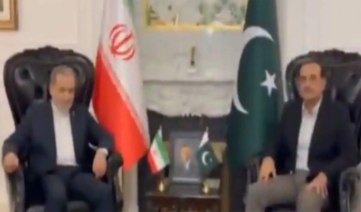 ईरान-अमेरिका वार्ता में पाकिस्तान की मध्यस्थता: तनाव और संभावनाएं