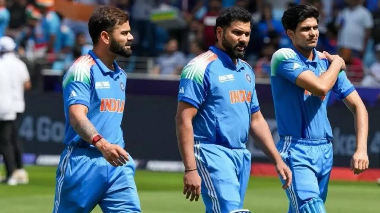 दक्षिण अफ्रीका ODI सीरीज के लिए टीम इंडिया का 15 सदस्यीय स्क्वाड: कई दिग्गज बाहर, नए सितारों की एंट्री