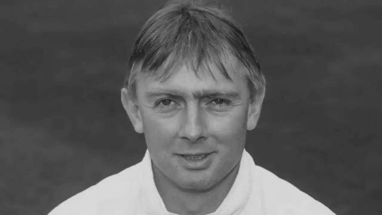 T20 World Cup से पहले क्रिकेट जगत में शोक, 5000+ रन और 1049 विकेट वाले दिग्गज का निधन