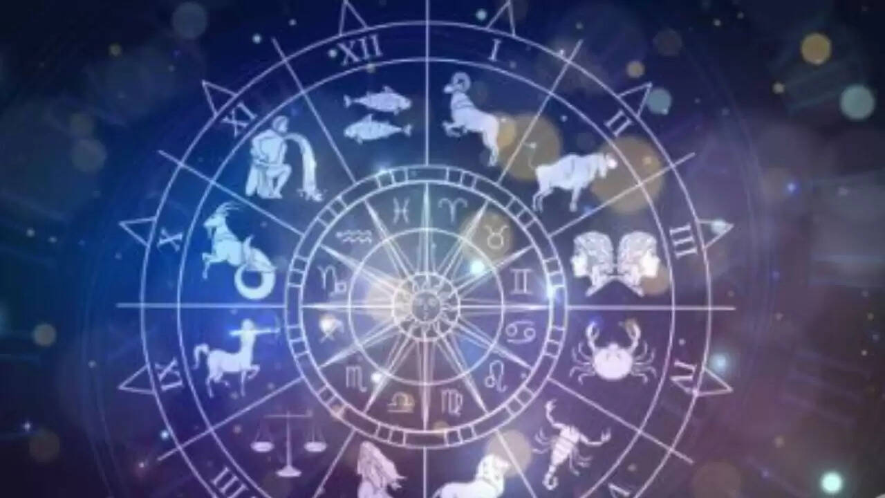 नवंबर 2025 का राशिफल: ग्रहों की चाल से जानें अपनी किस्मत