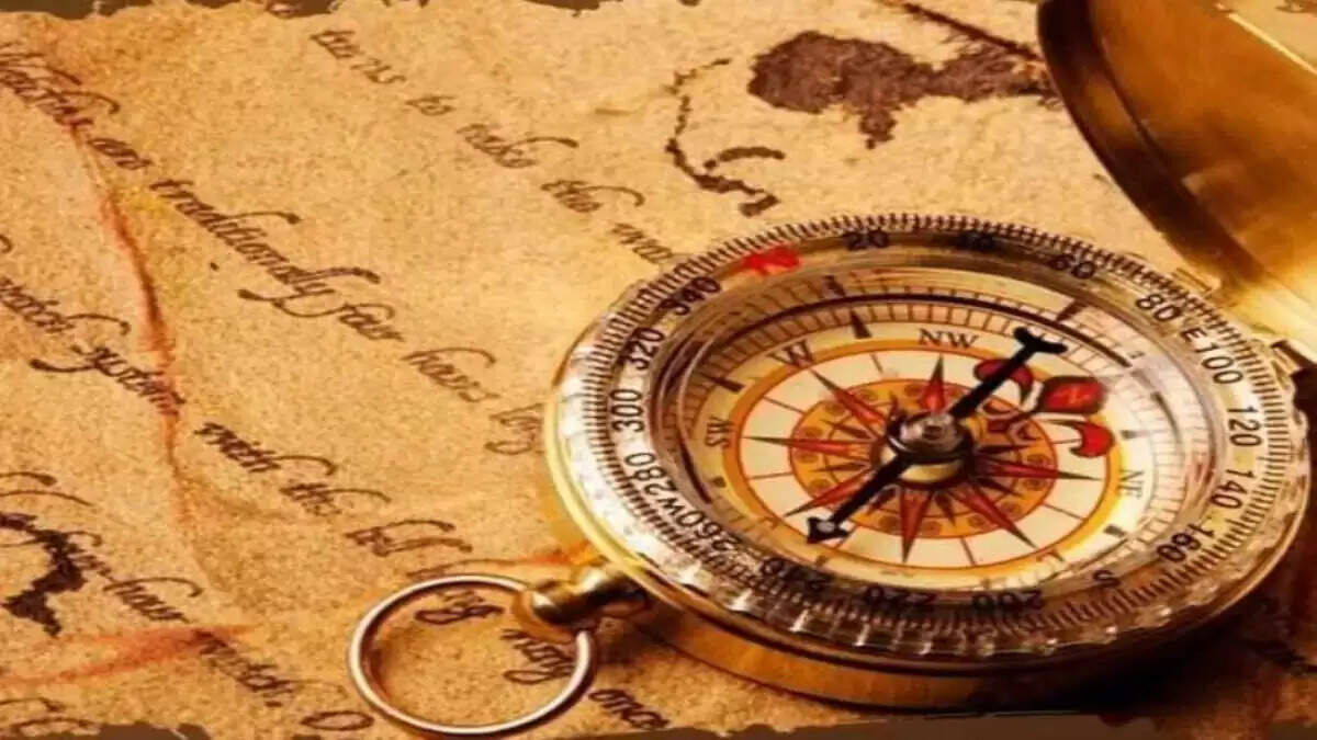 गरुड़ पुराण के अनुसार सुख और समृद्धि के लिए 7 महत्वपूर्ण उपाय