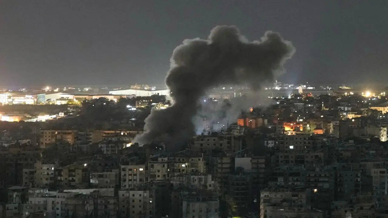 इजरायली सेना का लेबनान में बड़ा हमला: नागरिकों की जानें गईं