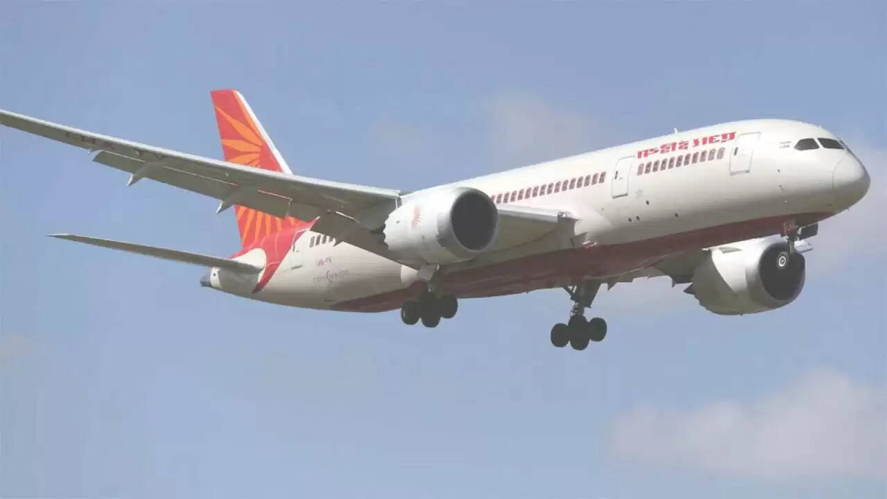 क्या बोइंग 787 विमानों की सुरक्षा पर खतरा? पायलट महासंघ ने की जांच की मांग