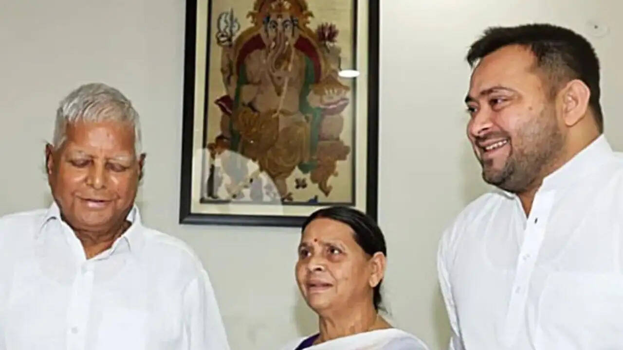 बिहार में राजनीतिक सुरक्षा विवाद: तेजस्वी यादव ने लौटाई सरकारी सुरक्षा