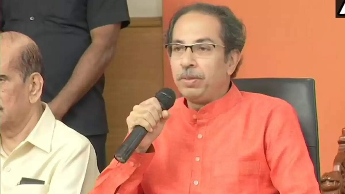 उद्धव ठाकरे का केंद्र सरकार पर हमला, SIR को बताया अघोषित NRC