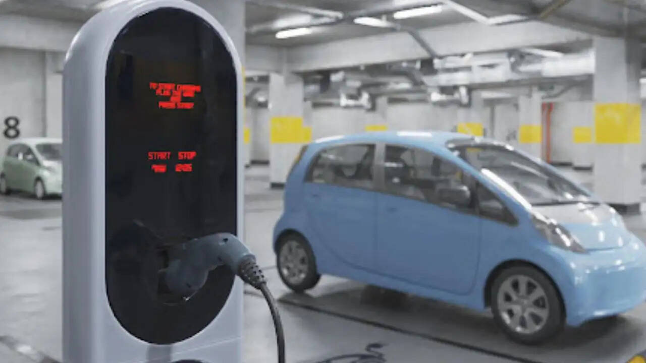 दिल्ली सरकार की नई इलेक्ट्रिक वाहन नीति: 2030 तक रोड टैक्स में छूट