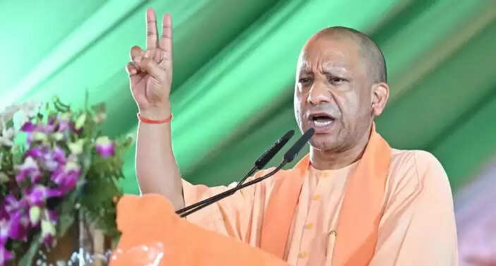 योगी आदित्यनाथ ने गोरखपुर में यूपी ट्रेड शो का उद्घाटन किया