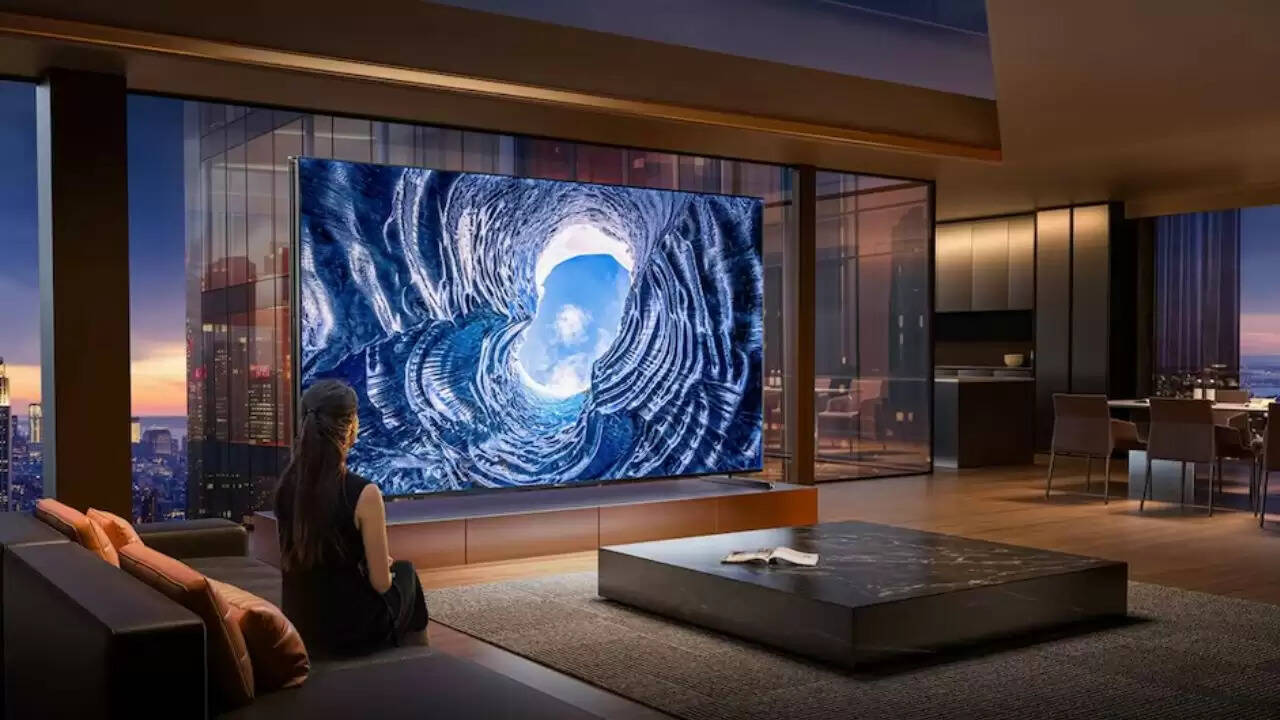 Hisense UX ULED RGB-MiniLED सीरीज का प्रीमियम स्मार्ट टीवी भारत में लॉन्च