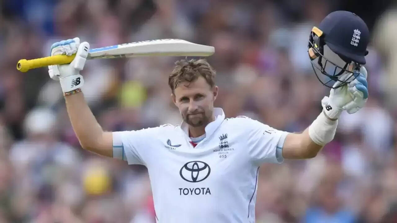 AUS vs ENG: जो रूट की 160 रन की पारी से इंग्लैंड ने बनाए 384 रन, ऑस्ट्रेलिया का स्कोर 166/2