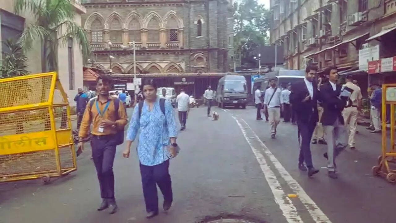 Bombay High Court को मिली फिर से बम धमकी: सुरक्षा व्यवस्था हुई कड़ी