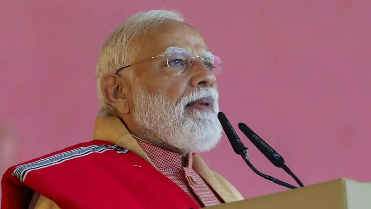 नीतीश कुमार को राज्यसभा में शपथ लेने पर पीएम मोदी ने दी बधाई