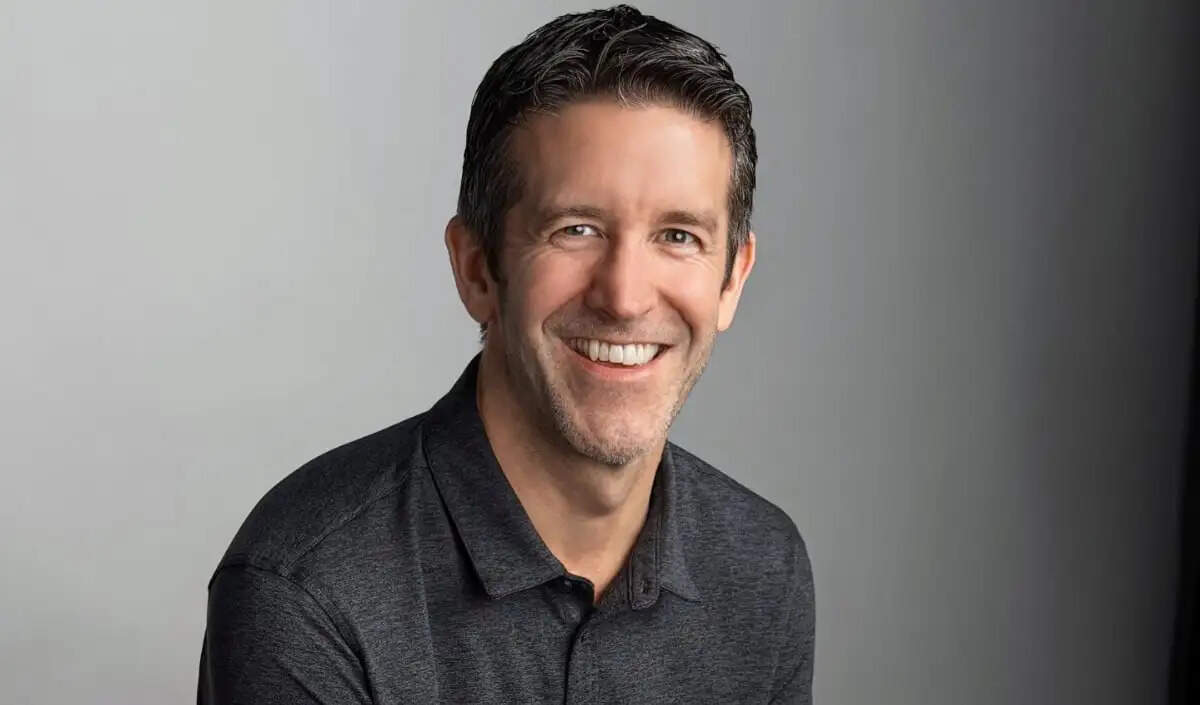 Apple में नेतृत्व परिवर्तन: टिम कुक का स्थान लेंगे जॉन टर्नस