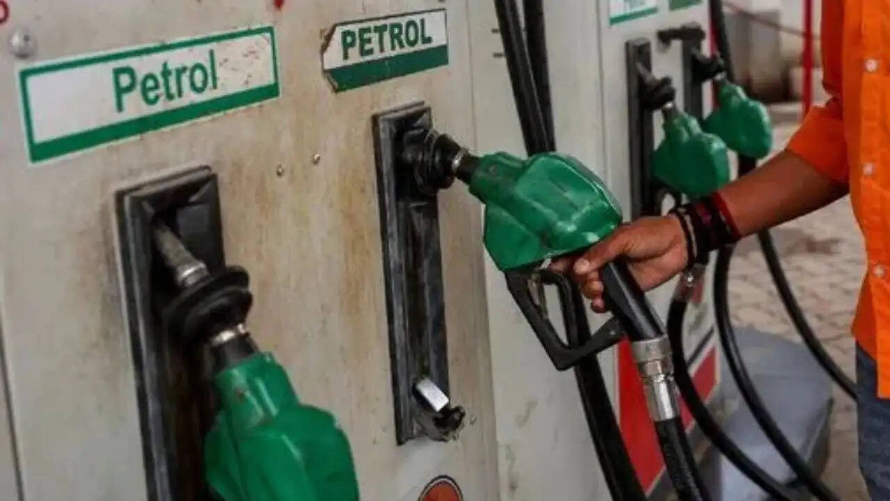 पेट्रोल, डीजल और LPG की कीमतों में बढ़ोतरी की संभावना