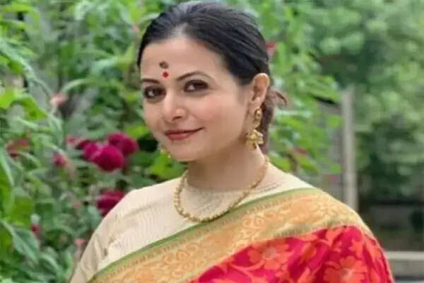 ममता बनर्जी को एक और बड़ा झटका: कोयल मल्लिक ने राज्यसभा से दिया इस्तीफा
