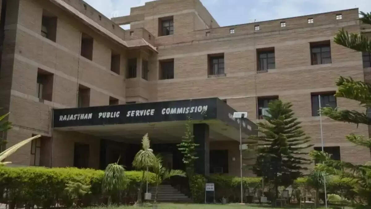 राजस्थान लोक सेवा आयोग में फर्जीवाड़ा: 29 साल की महिला ने 11 विषयों में एमए का दावा किया