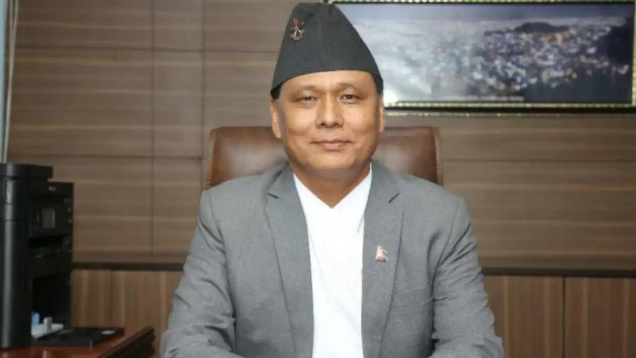 नेपाल में नई सरकार गठन की कोशिशें तेज, युवाओं का प्रदर्शन