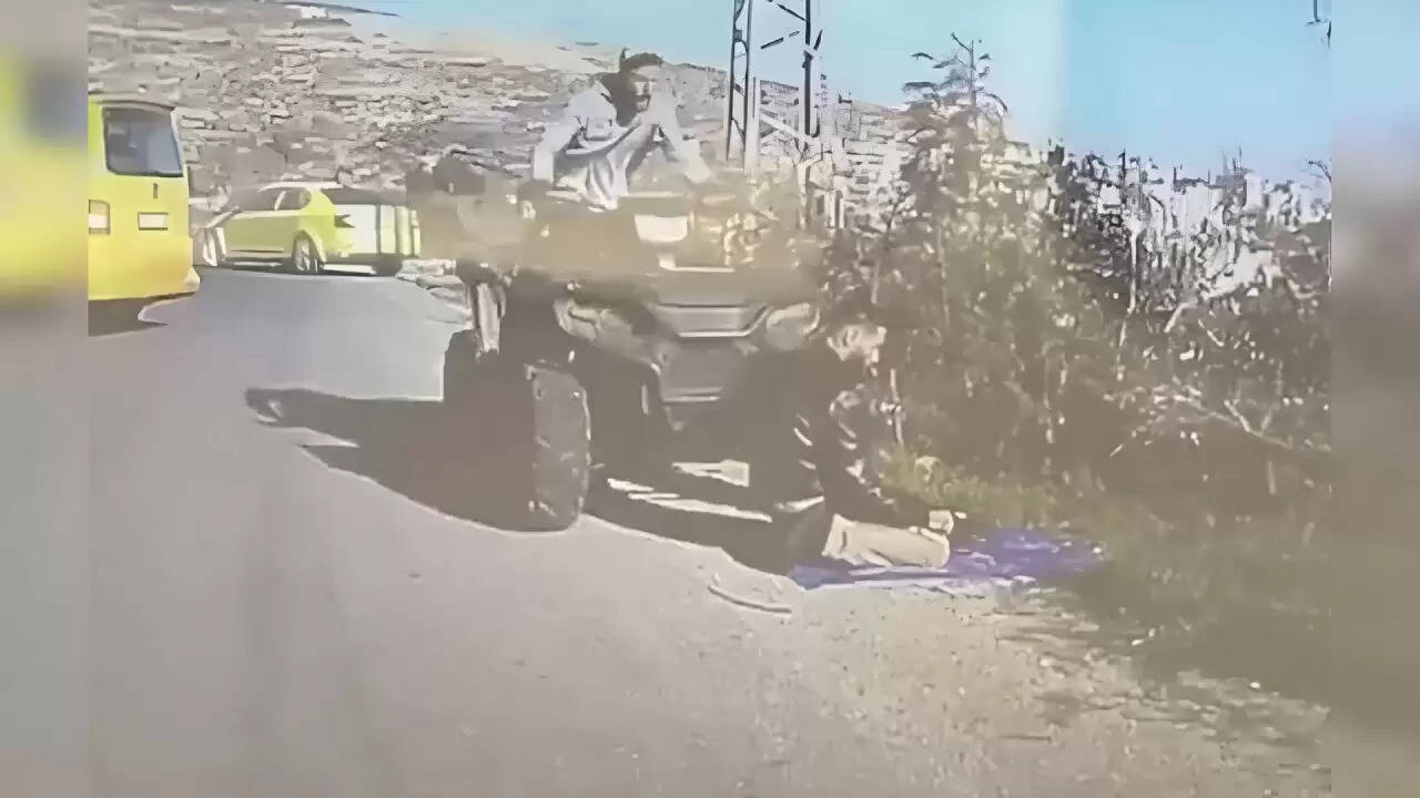 इजरायल-फिलिस्तीन संघर्ष: वेस्ट बैंक में एक युवक पर गाड़ी चढ़ाने की घटना ने बढ़ाई चिंता