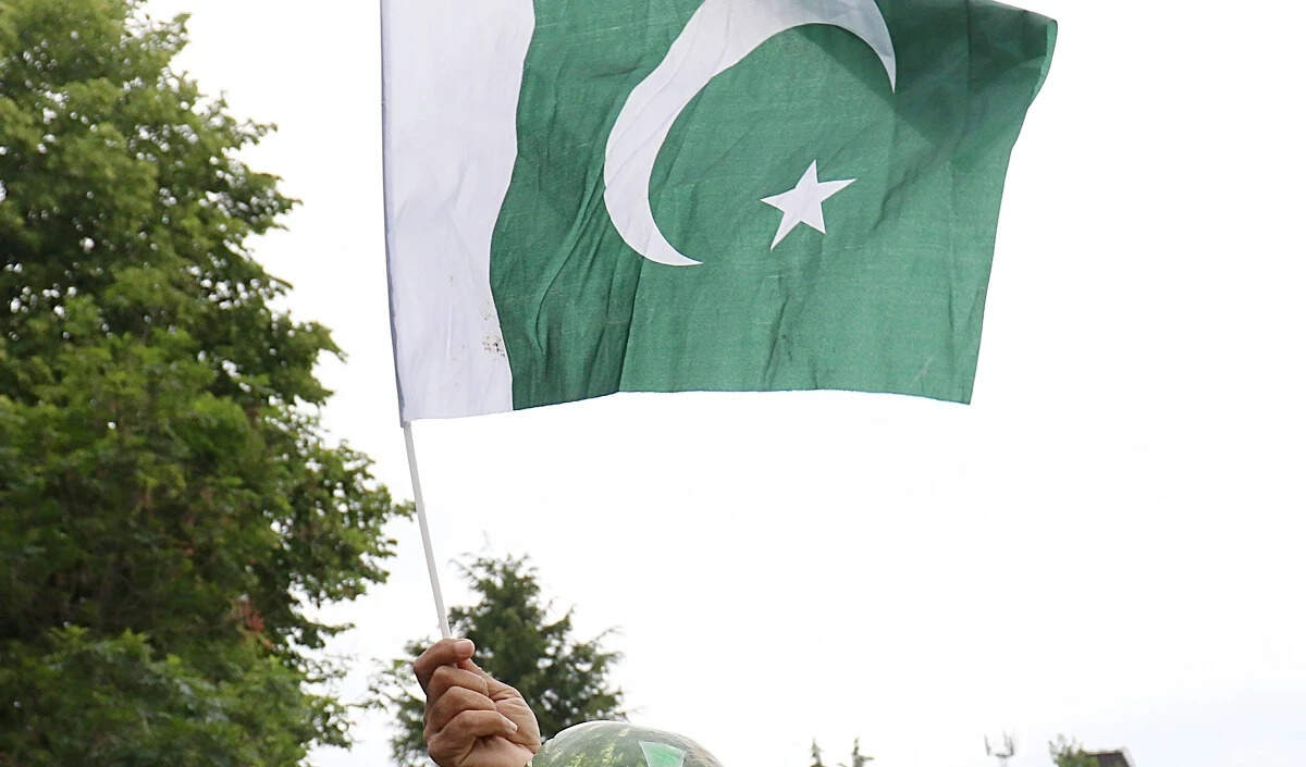 पाकिस्तान में हिंदू छात्राओं को इस्लाम अपनाने का दबाव, सरकार ने शुरू की जांच