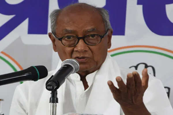दिग्विजय सिंह ने कांग्रेस मंच से दूरी बनाने के कारण बताए