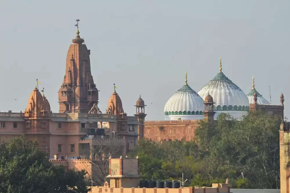 इलाहाबाद उच्च न्यायालय ने मथुरा में विवादित ढांचे के संदर्भ में याचिका खारिज की
