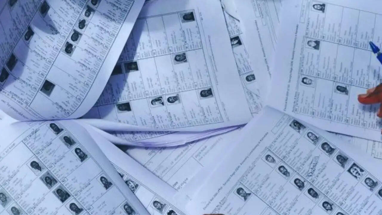 पश्चिम बंगाल में मतदाता सूची का पहला पूरक प्रकाशन: तकनीकी समस्याओं से जूझते मतदाता