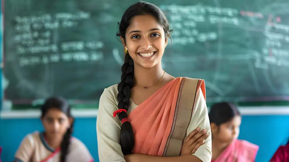 उत्तर प्रदेश के शिक्षामित्रों की आर्थिक स्थिति पर चिंता, मानदेय में वृद्धि की मांग