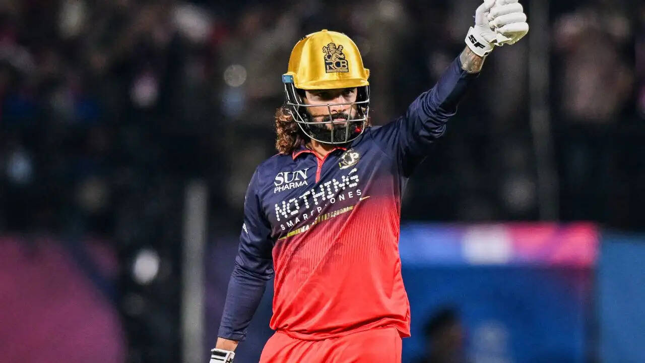 RCB के कप्तान रजत पाटीदार ने बनाया नया रिकॉर्ड, लगातार दो बार फाइनल में पहुंची टीम