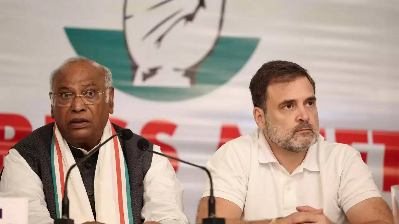कांग्रेस ने बिहार विधानसभा चुनाव के लिए 48 उम्मीदवारों की पहली सूची जारी की