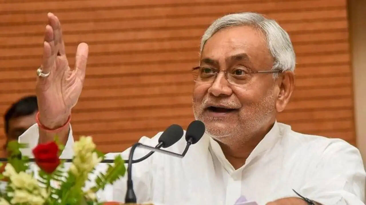 नीतीश कुमार को जदयू का राष्ट्रीय अध्यक्ष नियुक्त किया गया