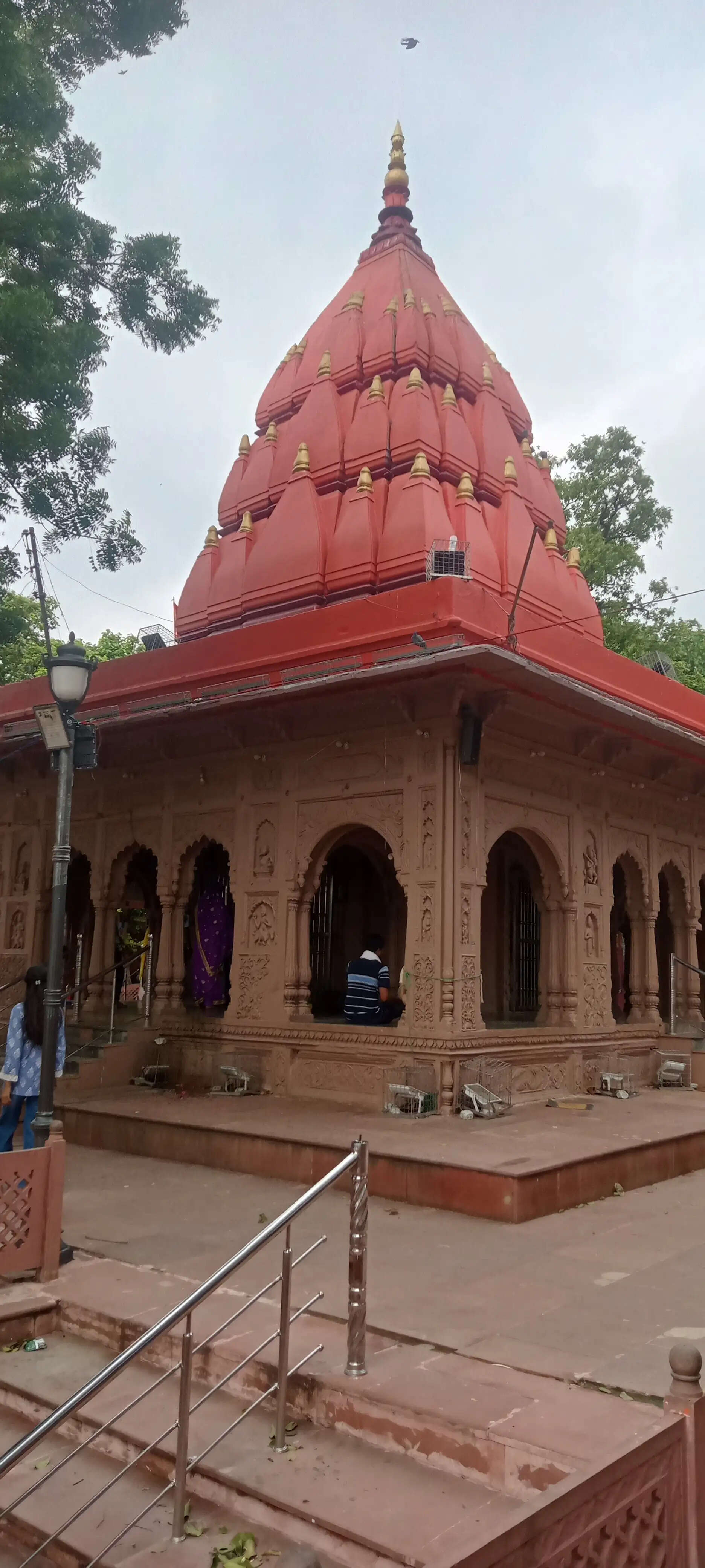 प्रयागराज में है विश्व का एक मात्र नागराज वासुकी का मंदिर