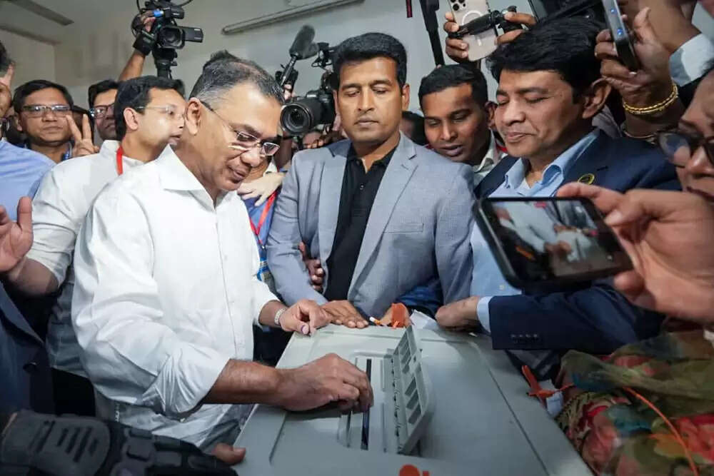 बांग्लादेश के विद्रोह के बाद नेपाल में चुनाव: क्या बदलाव संभव है?