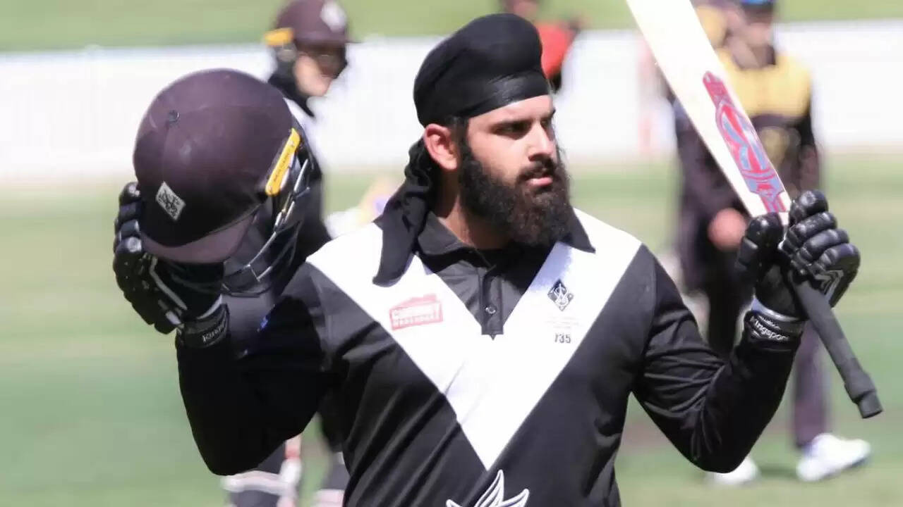 हरजस सिंह ने वनडे में तिहरा शतक जड़कर बनाया नया रिकॉर्ड