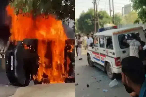 नोएडा में श्रमिकों का वेतन बढ़ोतरी के लिए उग्र आंदोलन, पुलिस से भिड़ंत