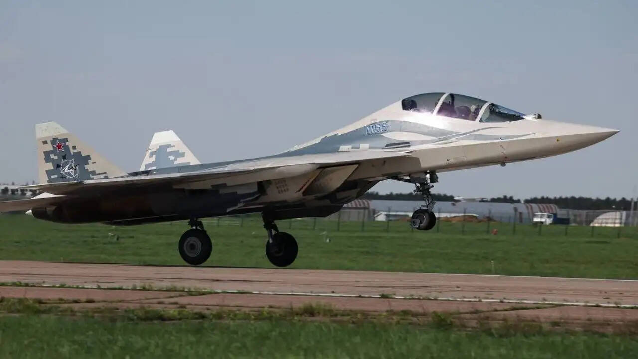 क्या भारत को मिलेगा Su-57 का साथ? पुतिन का प्रस्ताव और वायुसेना की जरूरतें
