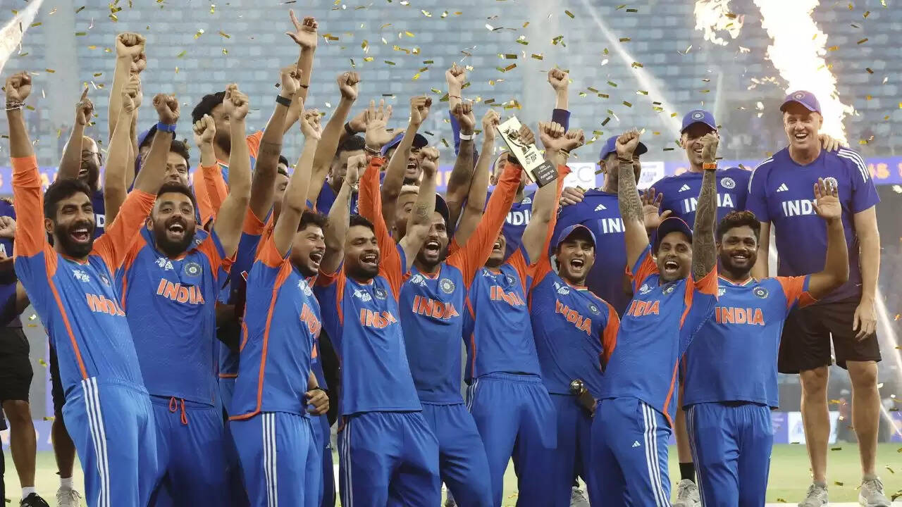 भारत ने एशिया कप 2025 में पाकिस्तान को हराकर जीती ट्रॉफी, BCCI ने घोषित किया पुरस्कार