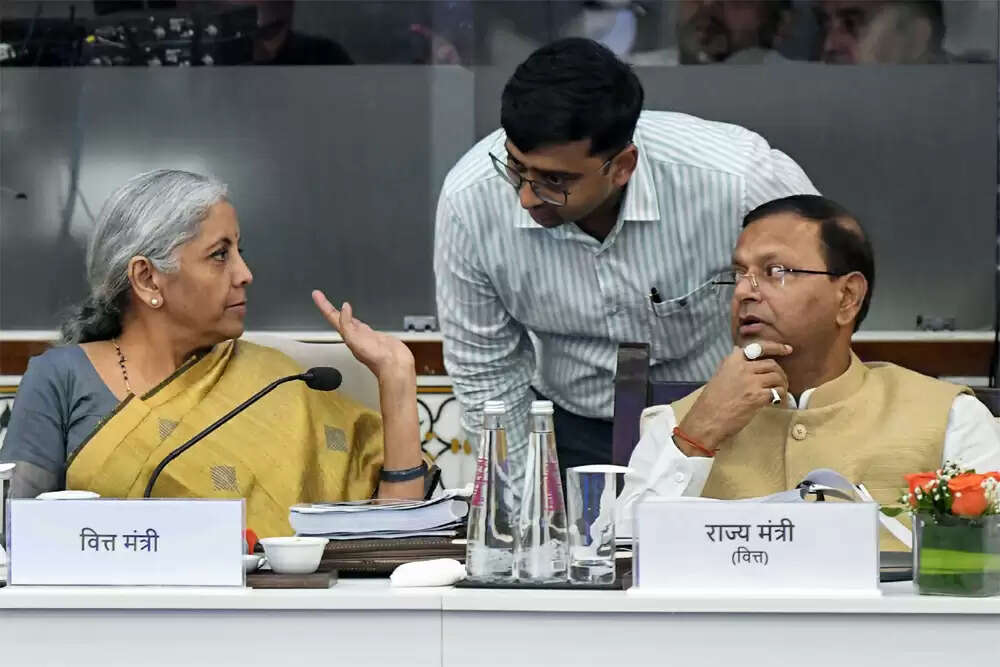 जीएसटी में महत्वपूर्ण बदलाव: 12% और 28% स्लैब समाप्त