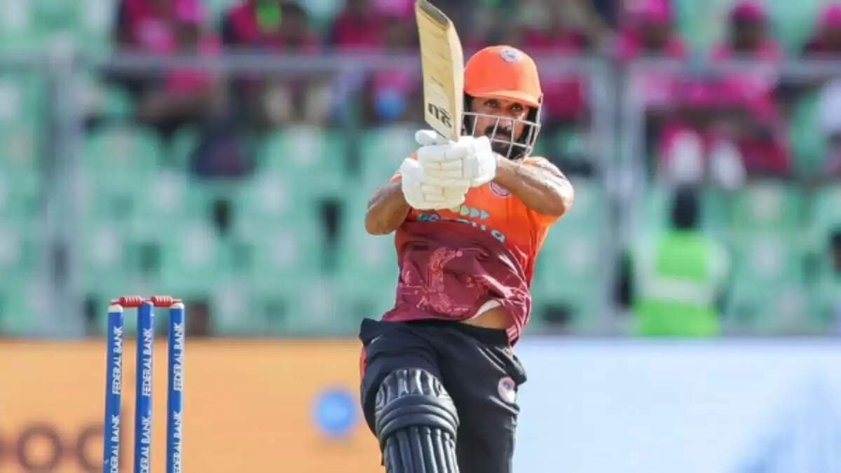 केरल टी20 लीग में सलमान निजार का धमाकेदार प्रदर्शन, IPL 2026 में 30 करोड़ की बोली की उम्मीद
