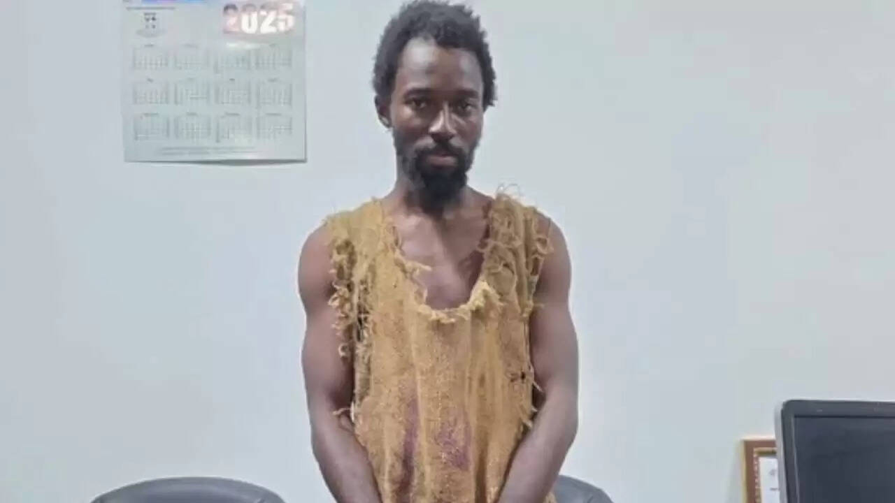 Eboh Noah की गिरफ्तारी: महाप्रलय की भविष्यवाणी करने वाला व्यक्ति गिरफ्तार